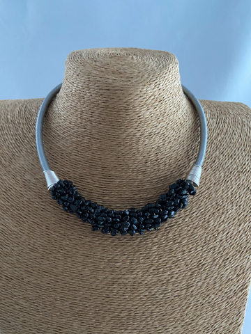 Black Spinel Nugget Twist Necklace